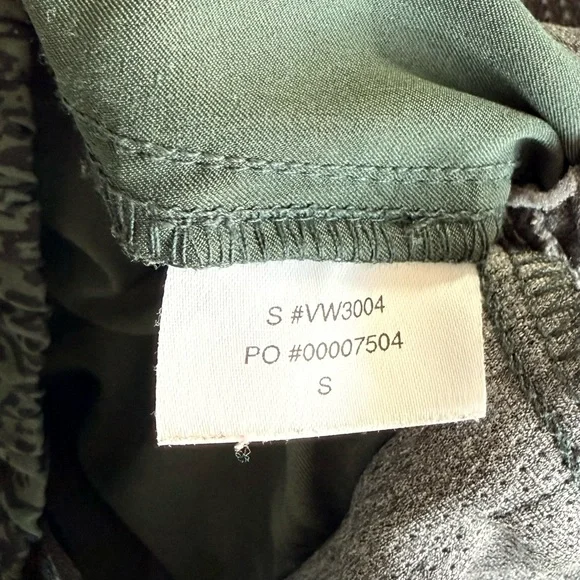 Vuori Clementine 2.0 Shorts 4” - Picture 5 of 5